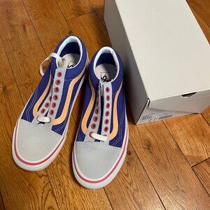 NWT in box Vans Old Skool 36 D Sneakers in Aritzia Tna Grey/Blue US Women 8